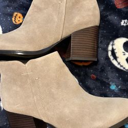 Marc Fisher Ankle Boots Size 9 1/2