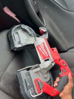 Milwaukee Fuel M18 Deep Cut Band Saw