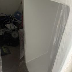 New Soaking Tub Never Used 