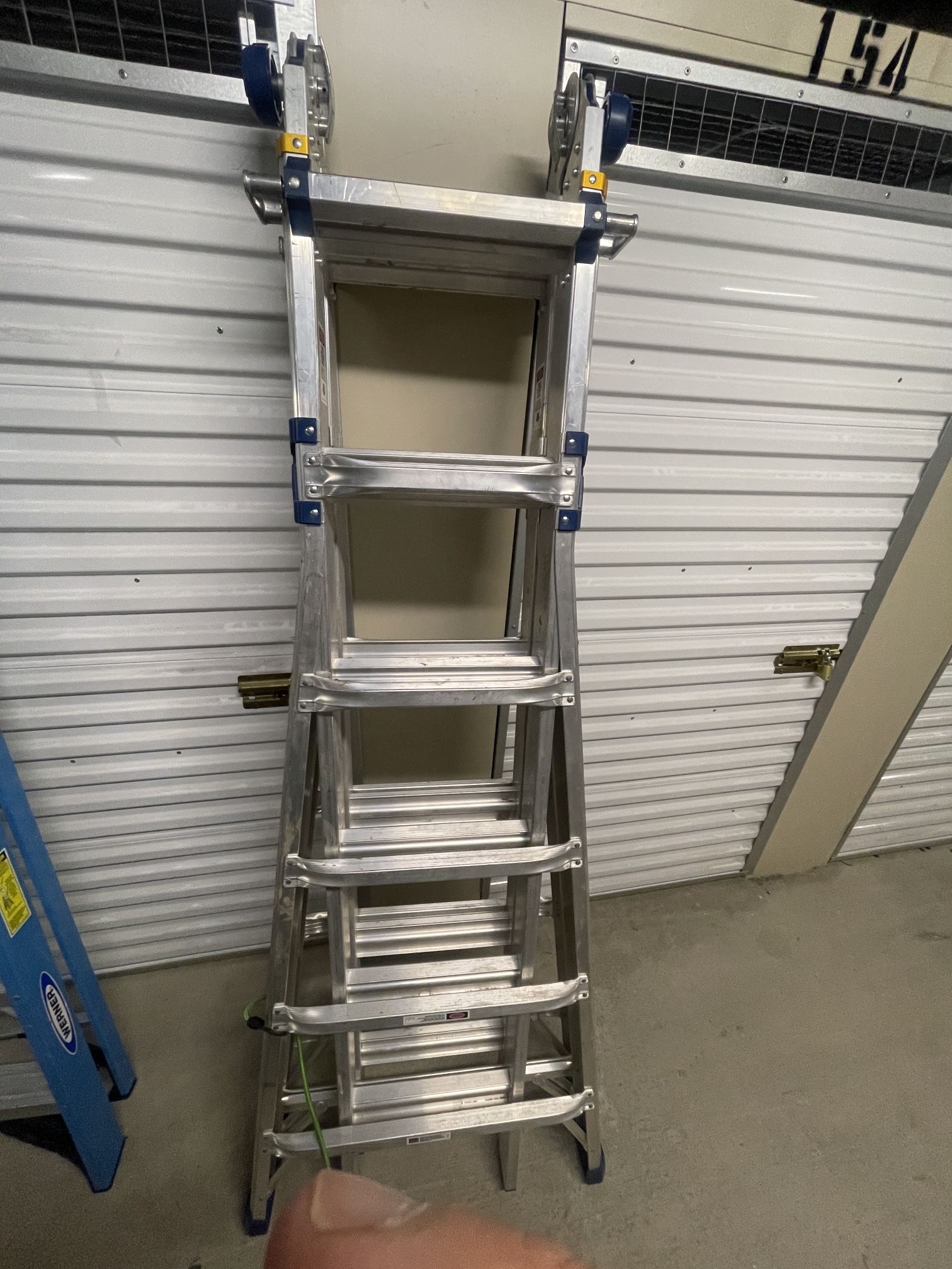 Werner 26ft Aluminiun 5-in-1 Multi-Position Ladder  (LIKE NEW)