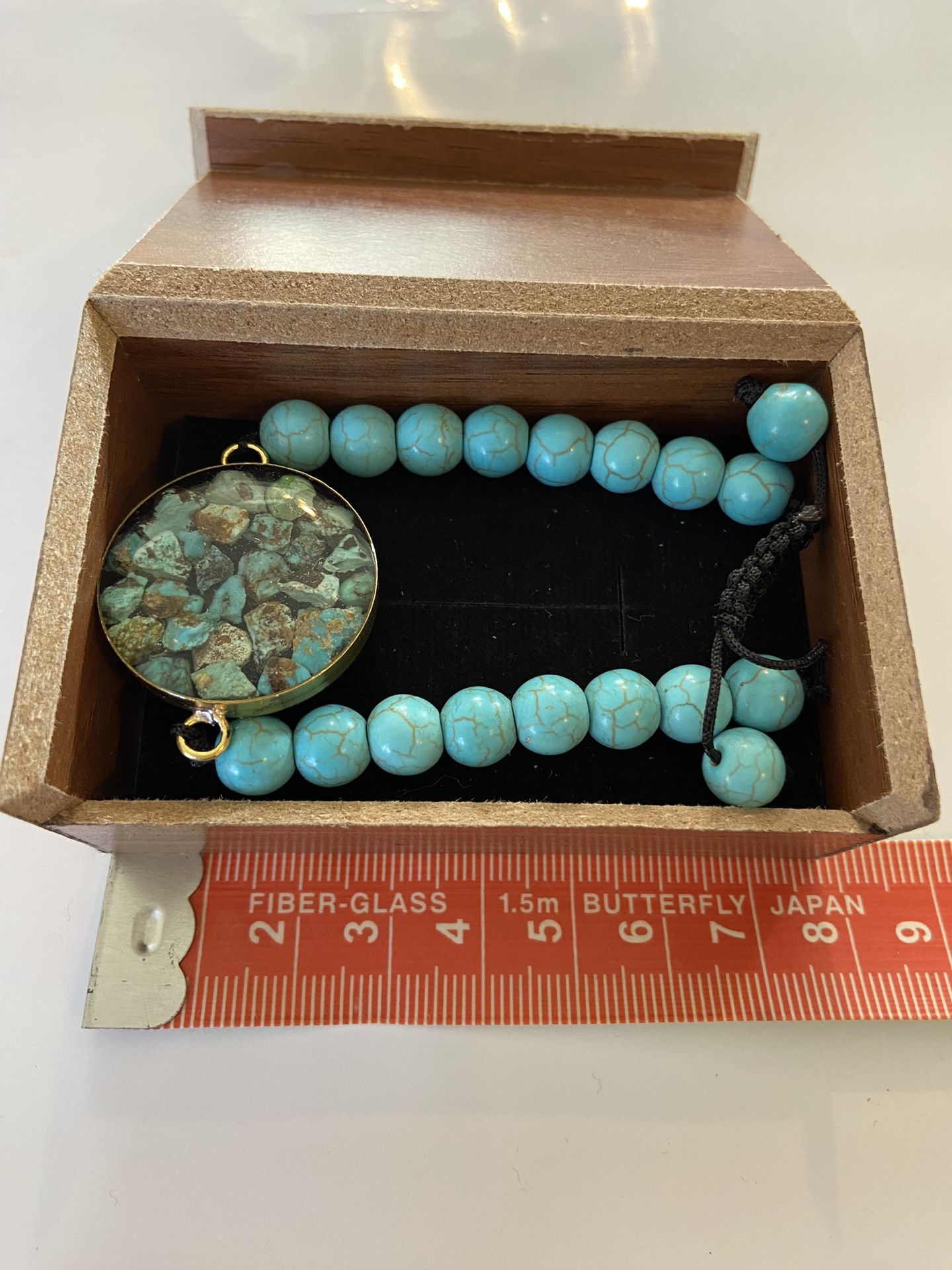 Torquoise bracelet adjustable size Jewelry Blue Natural Stone Chips Beaded Women Message me if you are interested in a bundle or you want to make an o