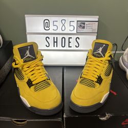 “Yellow Lightning” Jordan 4