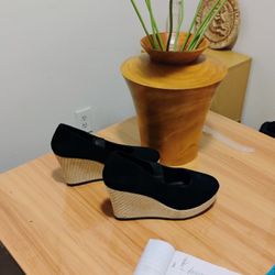 Platform Shoes  10 Inches Long Size 8.5/9