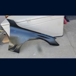 2016 - 2019 BMW 7 SERIES 740 750 RIGHT
FENDER PASSENGER SIDE GENUINE USED
OEM. X4