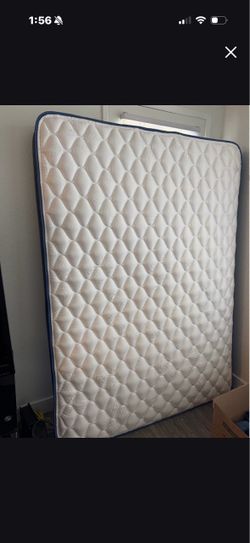 Full Size Mattress White Quilted