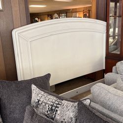 King American Drew beds were $1500 now only 399 per bed king size only