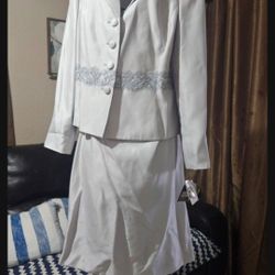 Kasper  Suits Brand New Size 12 Regular $240