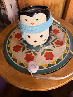 Yankee Candle Penguin Wax Warmer - 3/6/9 Hour Timer