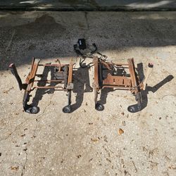 2010 Ford F350 Driver and Passenger seat tracks with motors