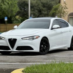 2019 Alfa Romeo Giulia 