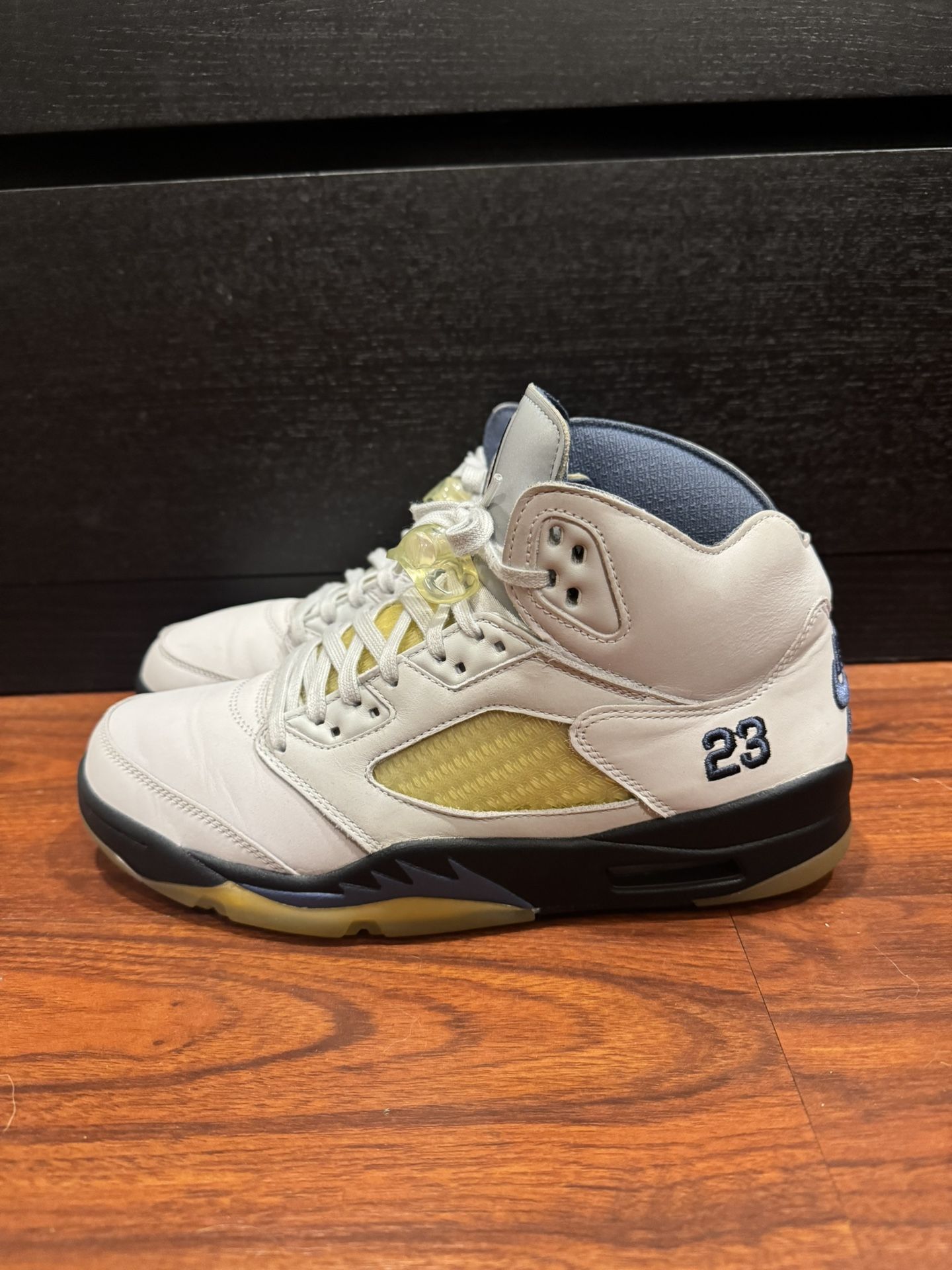 A Ma Maniere Jordan 5 Size 12.5W/11M