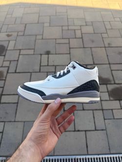 Preschool Jordan 3 Cement Grey size 2y