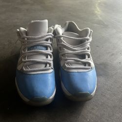 UNC 11s Size 8