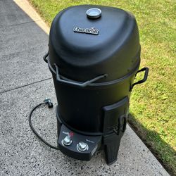 CharBroil Big Easy Oilless Fryer, Grill And Smoker