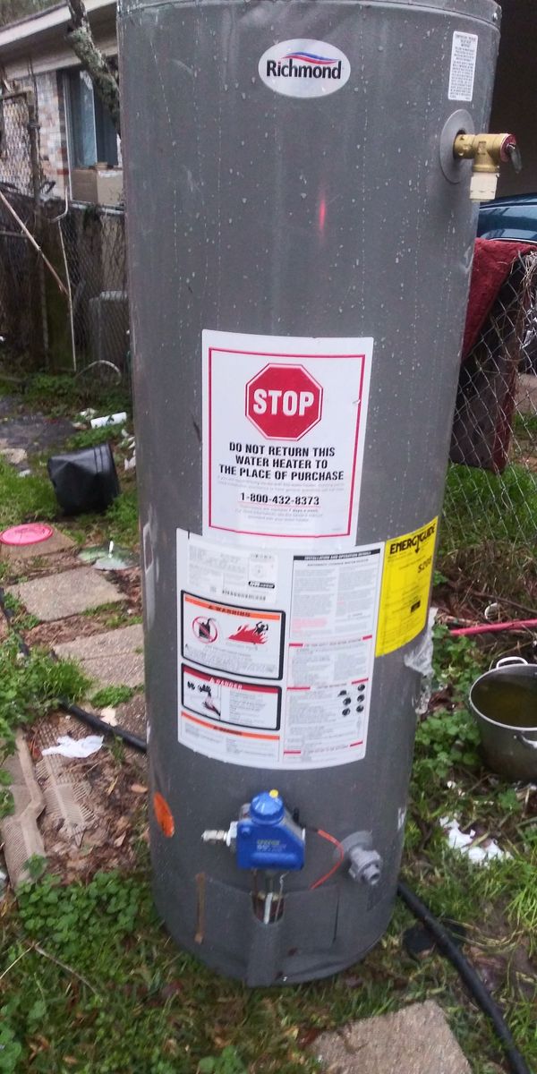 GAS 40 GAL HOT WATER HEATER for Sale in Shreveport, LA OfferUp