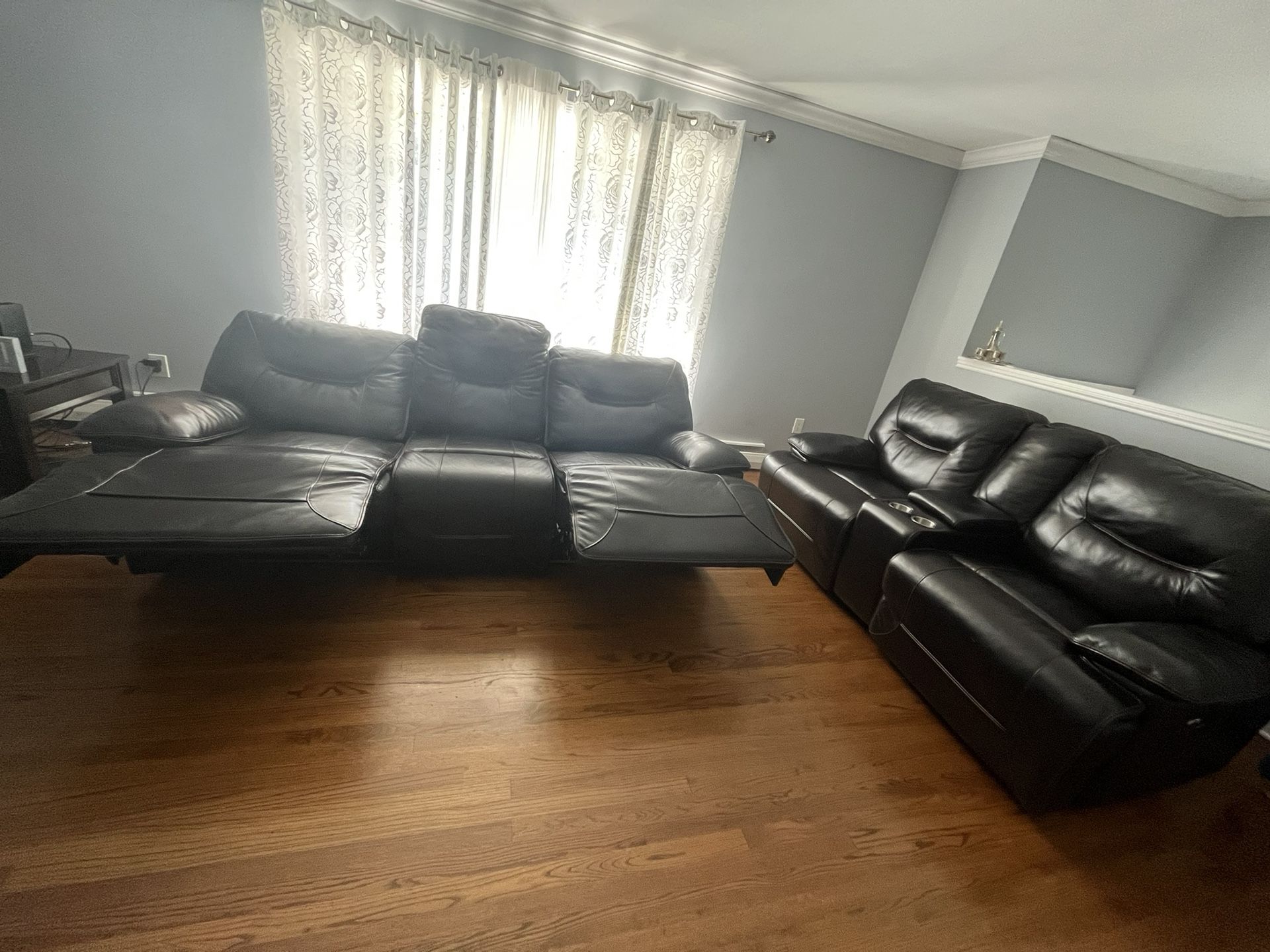 Leather couches in a good condition