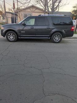 Ford Expedition.