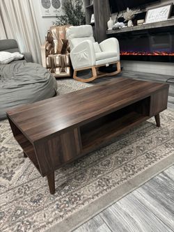 Brown rectangular Coffee Table