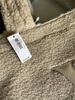 VS Plush fleece tote