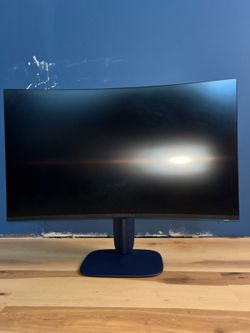 Alienware curved 32inch monitor 180 hz