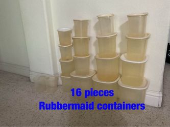 16  pieces  Rubbermaid  food  containers  -  $10