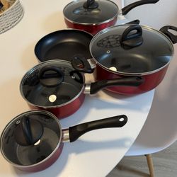 9-Piece Cookware Set