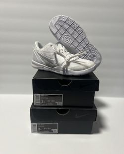 DS Nike Kobe 8 Halo Sizes 1y & 3y - $150