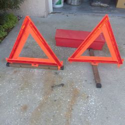 Emergency  Triangle 
