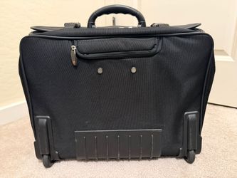Foray Rolling Laptop Briefcase – Wheeled Business Travel Case