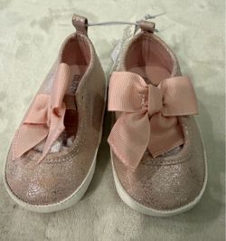 New Old Navy Infant/Baby Girl Shiny Faux Suede Bow Sneaker Type Pink Slip-on Shoes 12-18 Mo (NWT)
