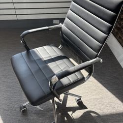 Office Chairs 