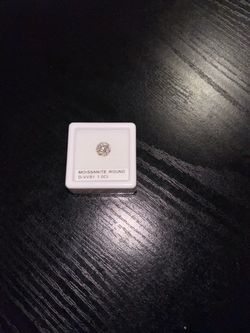 Moissanite Round Loose Stone D-VVS1 1.0ct