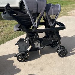 Stroller 