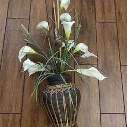 White Calla Lily Flowers  with Vase 