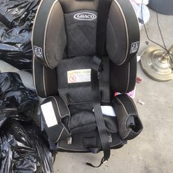 Graco Car Seat No Cup Holders