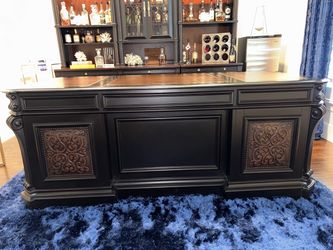 Hooker Furniture Telluride 76” Executive Desk — $950 OBO