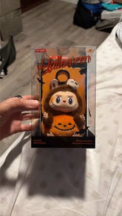 pumpkin halloween labubu