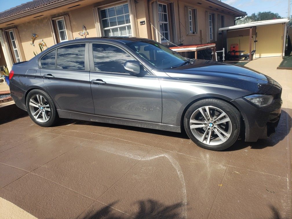 BMW F30 OEM Weels / Rims With Tires