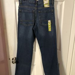 Old Navy Boy's Size 18 Straight Fit Slim Leg Denim Jeans.  Brand new with tags.  Never worn.  Smoke free home  