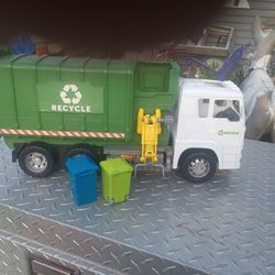 Bruder Man TGs Rear Loading