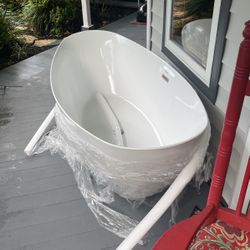 71 Inch Soaking Tub $150. (i Have Two)