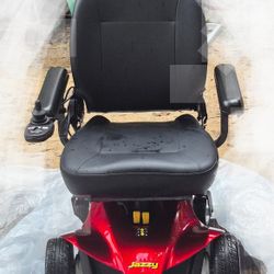Four Wheel Motorized Jazzy Wheelchair