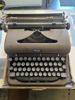 Vintage Royal typewriter