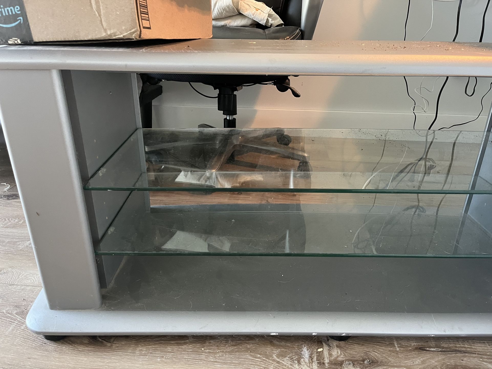 Grey 3 shelf stand for TV/ tank