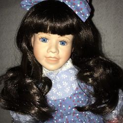 Vintage 1993 William Tung Pamela Porcelain Doll Blue Dress 