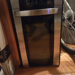 60 $$$ 1000 Watts Microwave