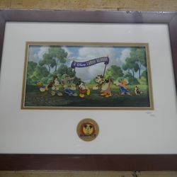 "A Disney Family Reunion" Limited Edition Pin Set 489/500 Boys Against the Girl. new in plastic. 