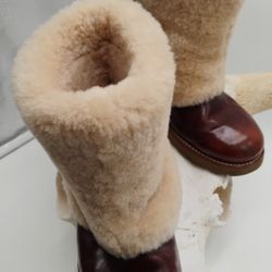 UGGS Women's Shearling And Leather Boots 