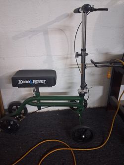 Knee Roller