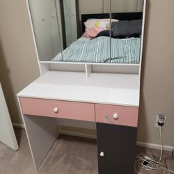 Makeup Vanity 